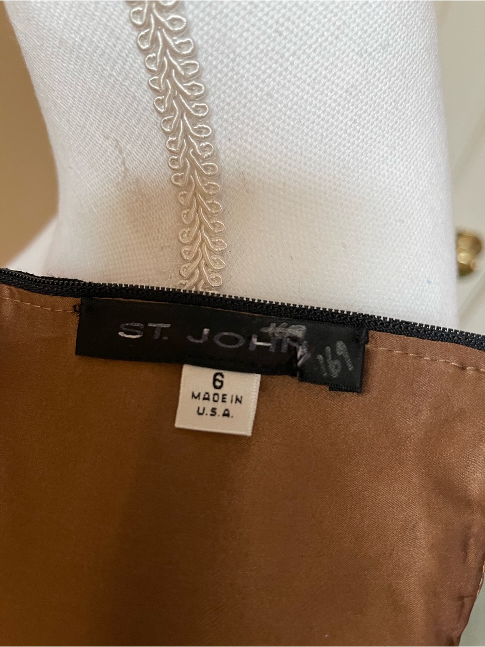 St. John Black Lace Sequin Bustier Top Bronze Lining Size 6 $995 - Picture 10 of 11